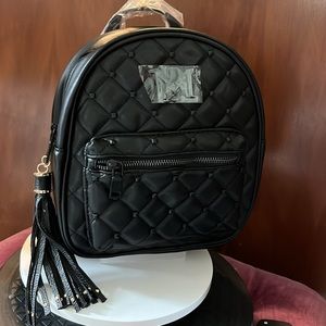 Badgley Mischka   Mini Backpack  Black Vegan Leather  Quilted Puffer front pocke